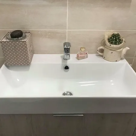 Yellow Rose Apartment