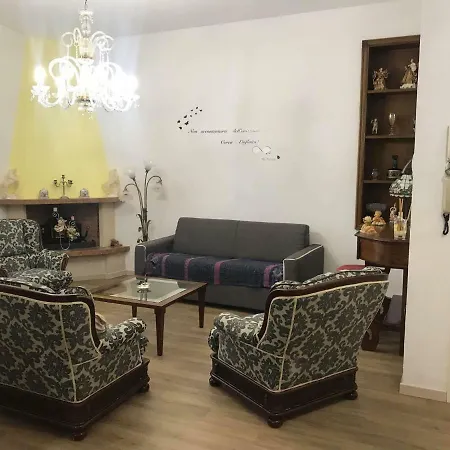 Yellow Rose Apartment